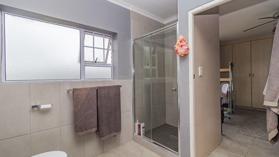3 Bedroom Property for Sale in Fraaiuitsig Western Cape